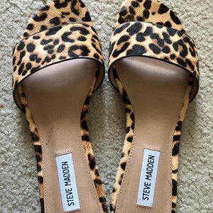 STEVE MADDEN Slip On Leopard Flats/Sandals
